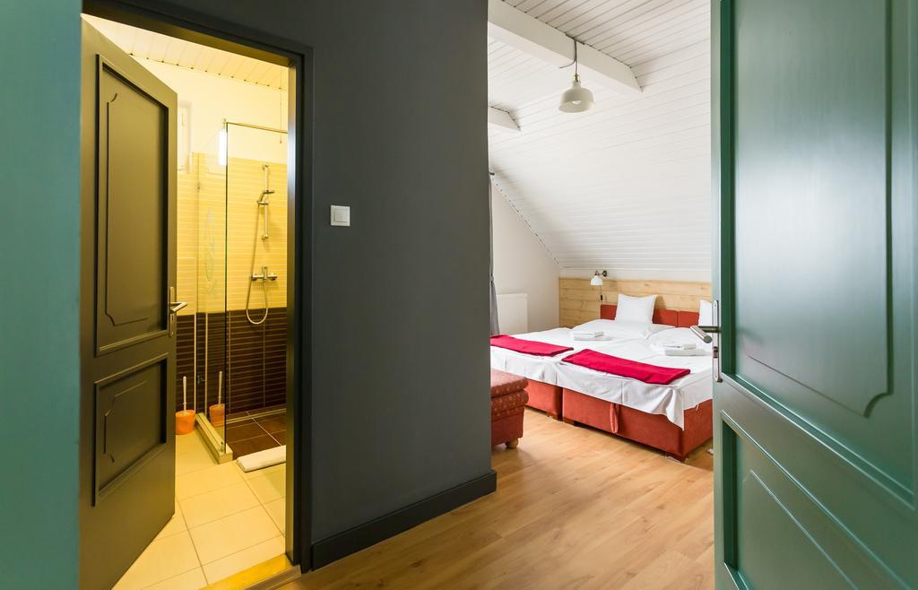Borbaratok Panzio Hotel บาดัคชอยโตมาย ภายนอก รูปภาพ